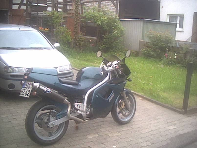 mz_willi_april04_2.jpg (61698 bytes)